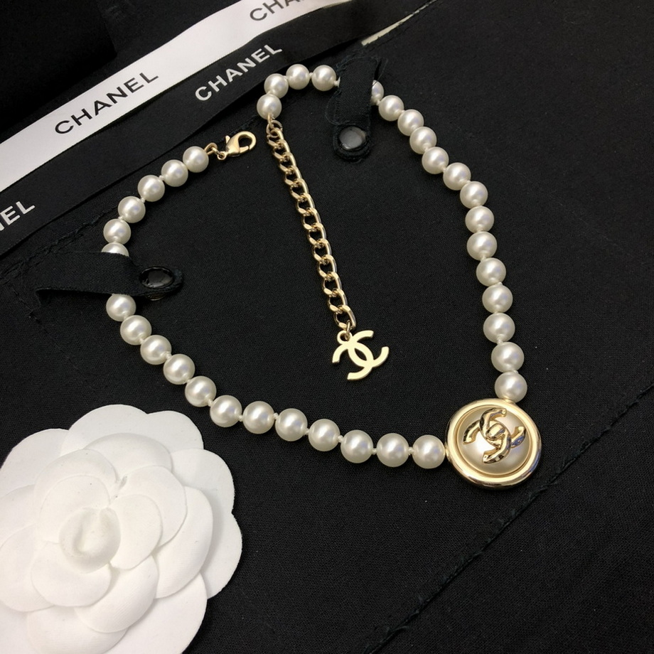Ch*el necklace-035