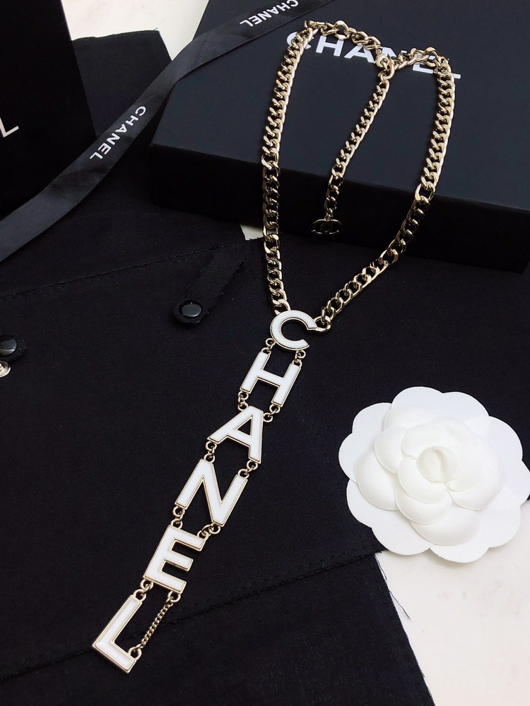 Ch*el necklace-472