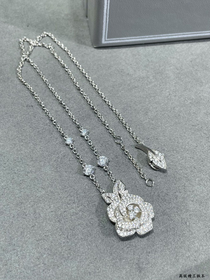 D*or necklace-101
