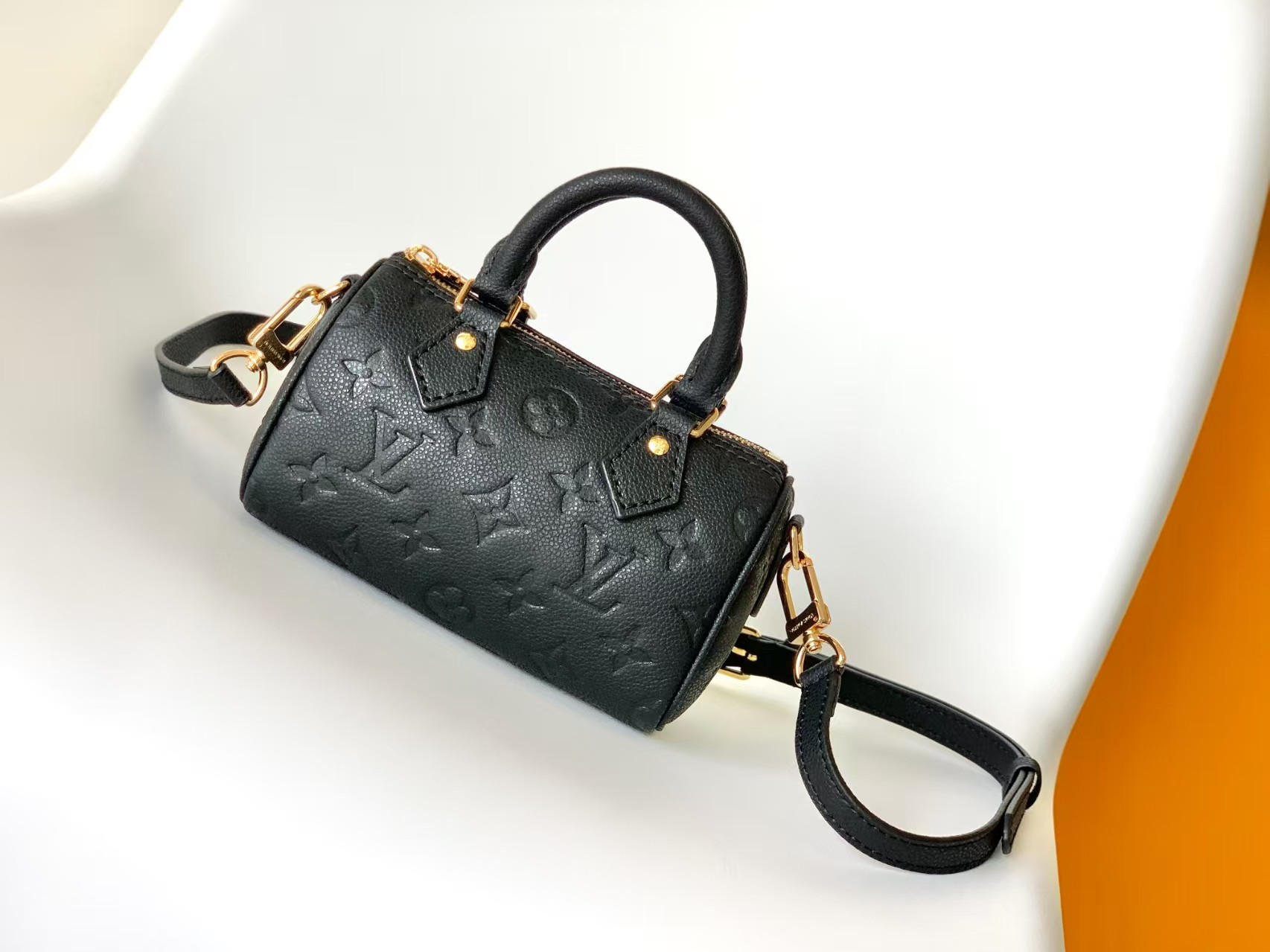 LV Handbags AAA(Women)-2007