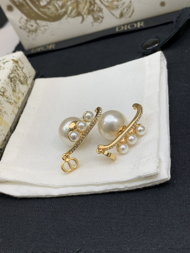 D*or earrings-151