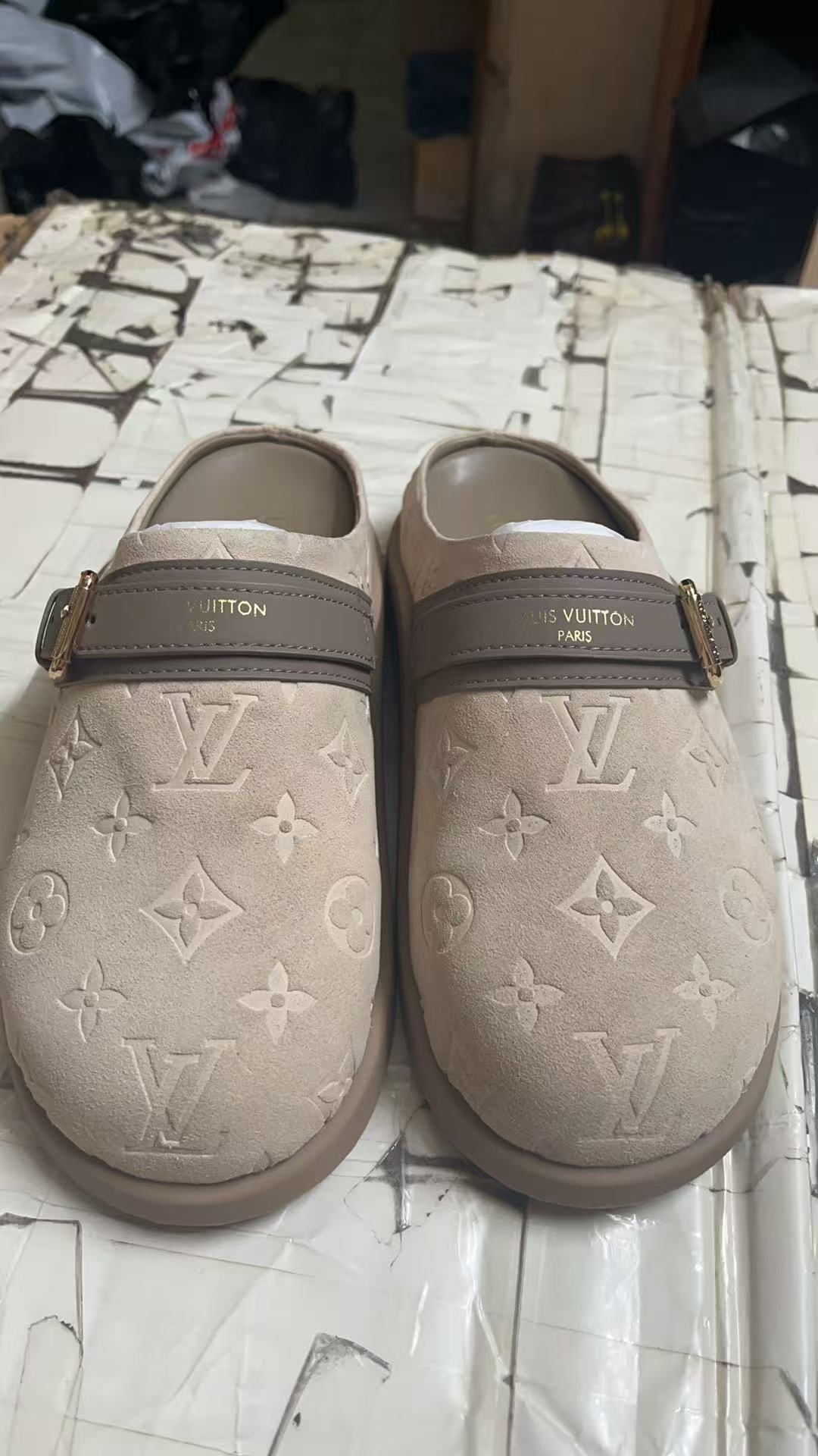 LV Slippers Women(AAA)-030