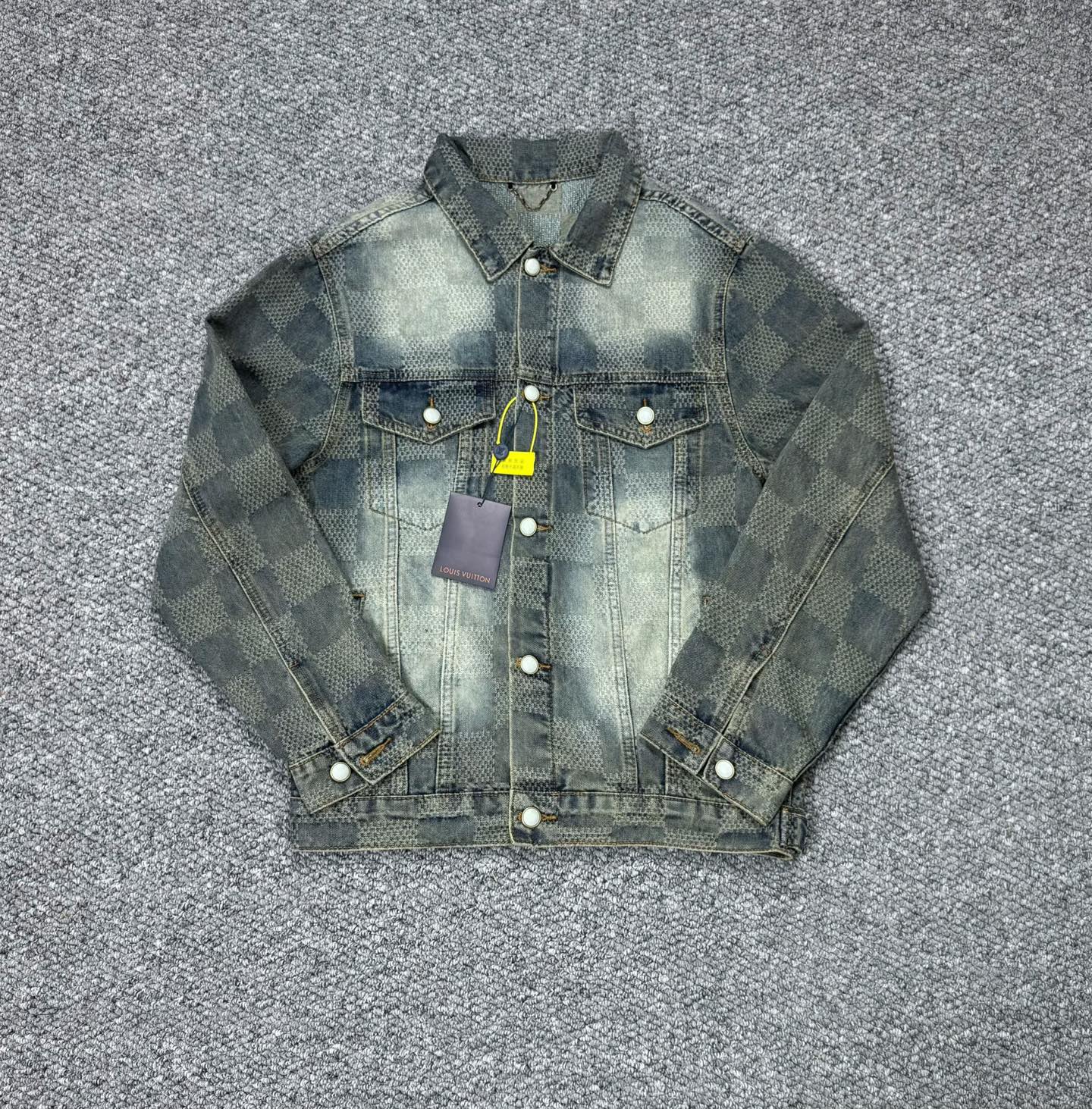 LV Jacket-020