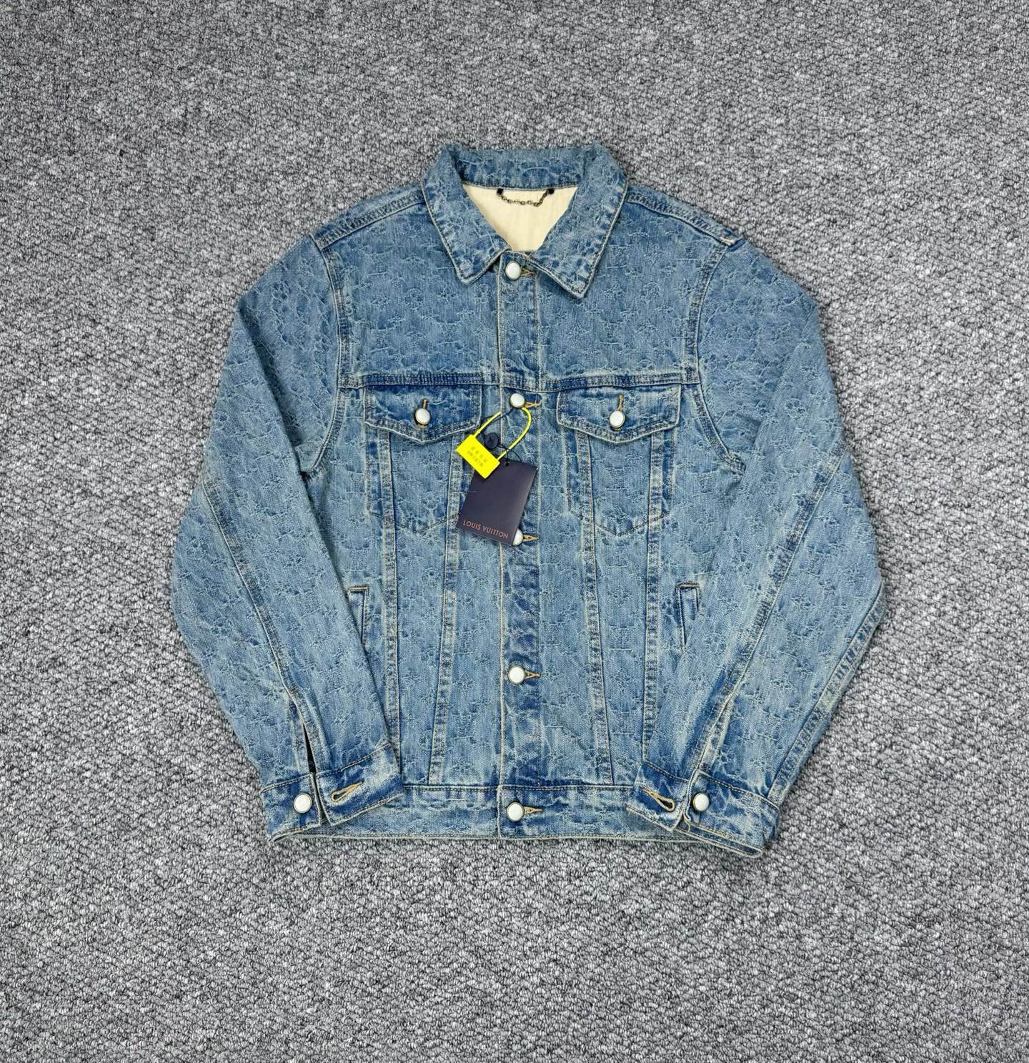 LV Jacket-021