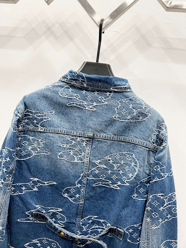LV Jacket-023