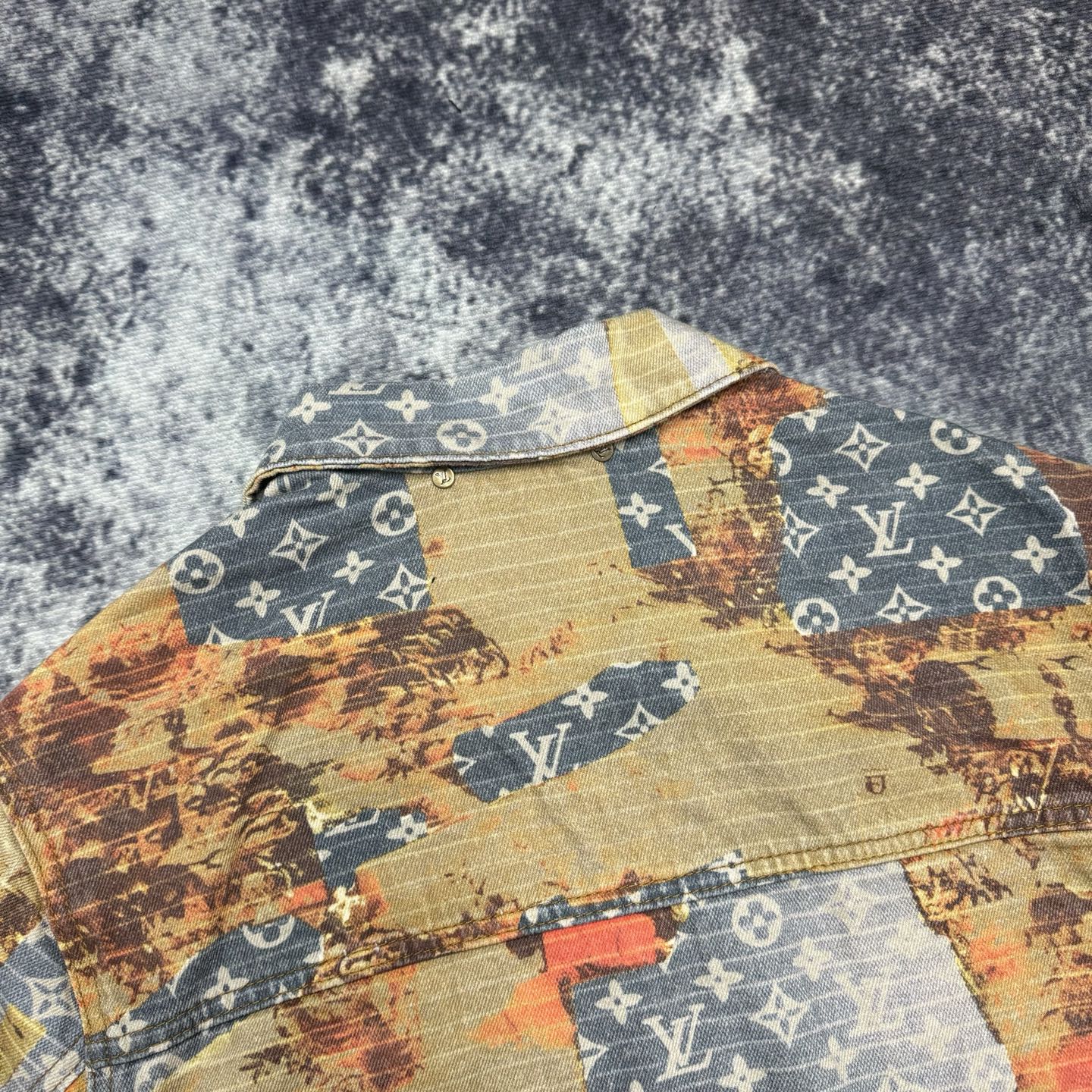 LV Jacket-024
