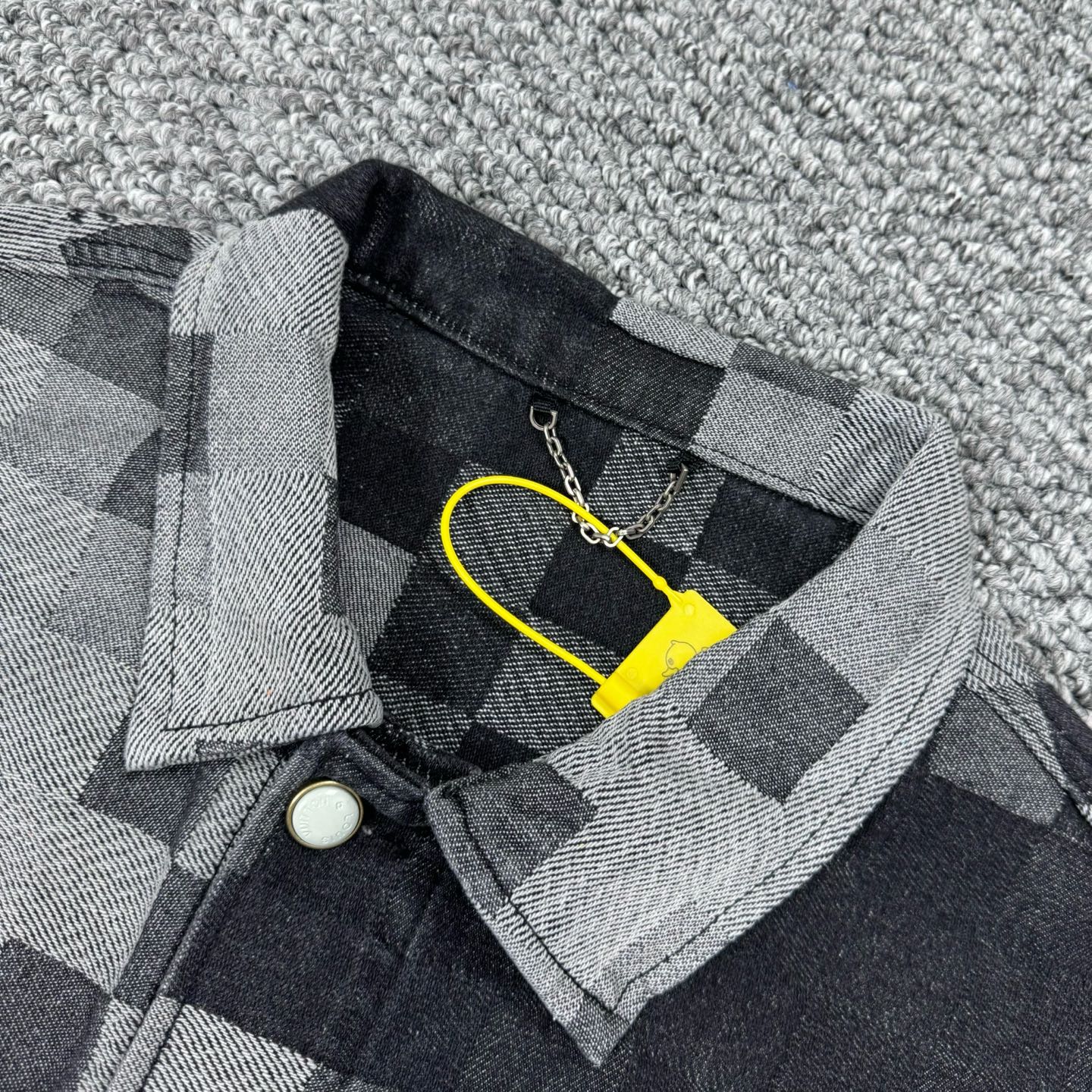 LV Jacket-030
