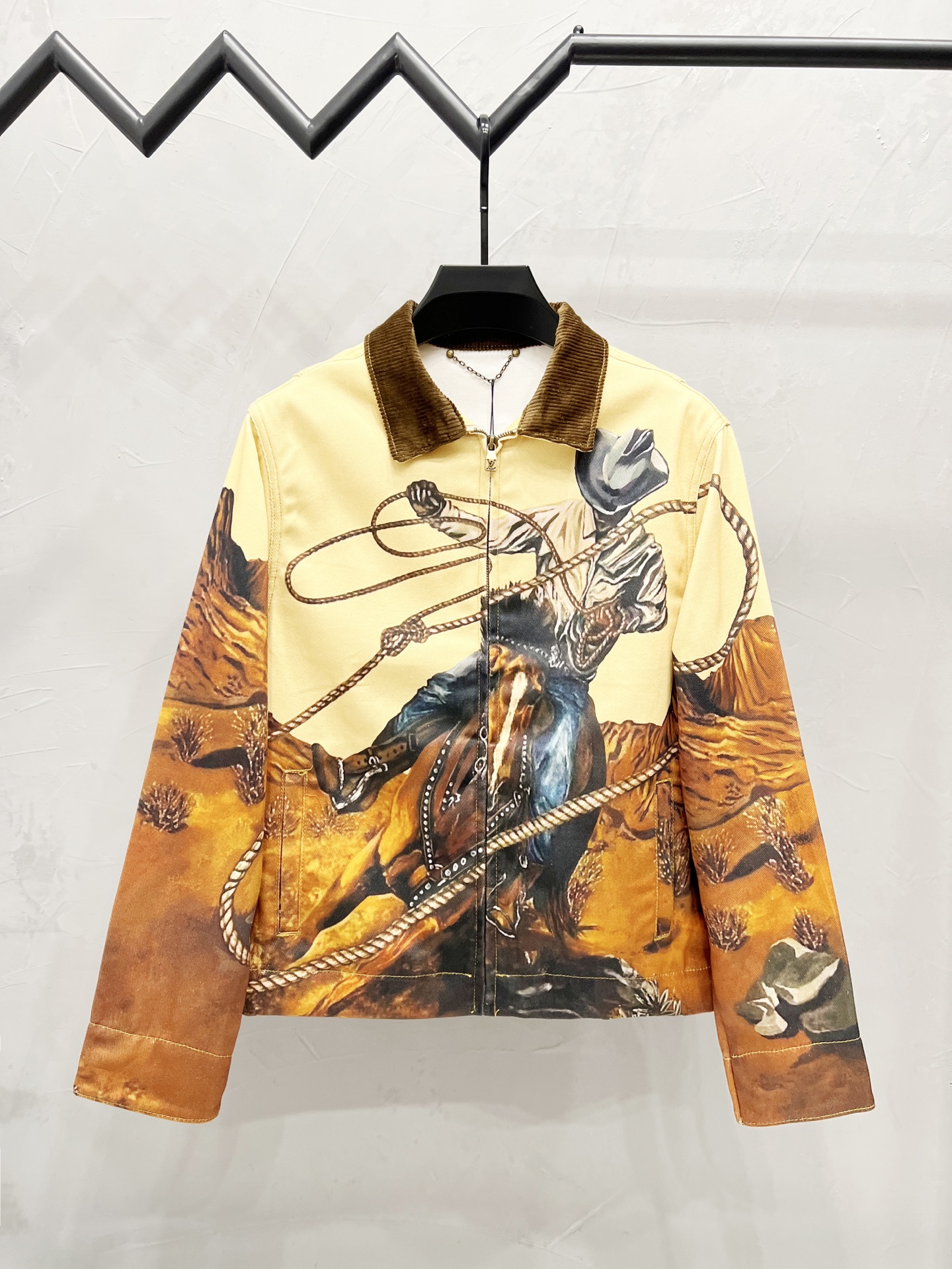 LV Jacket-037