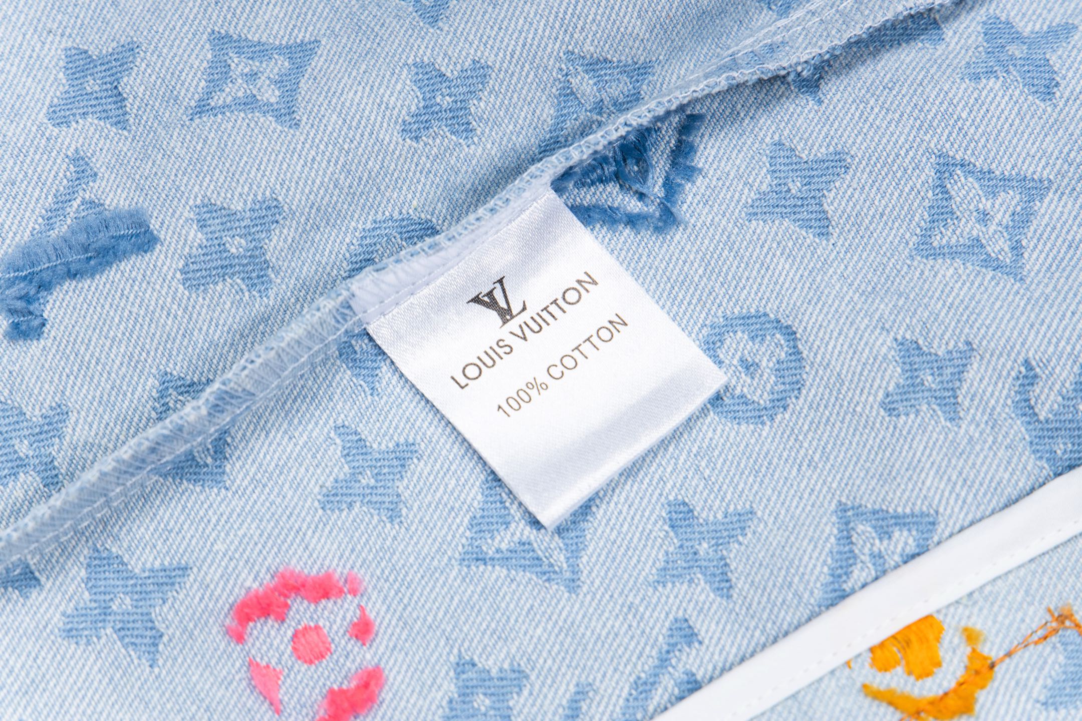 LV Jacket-043