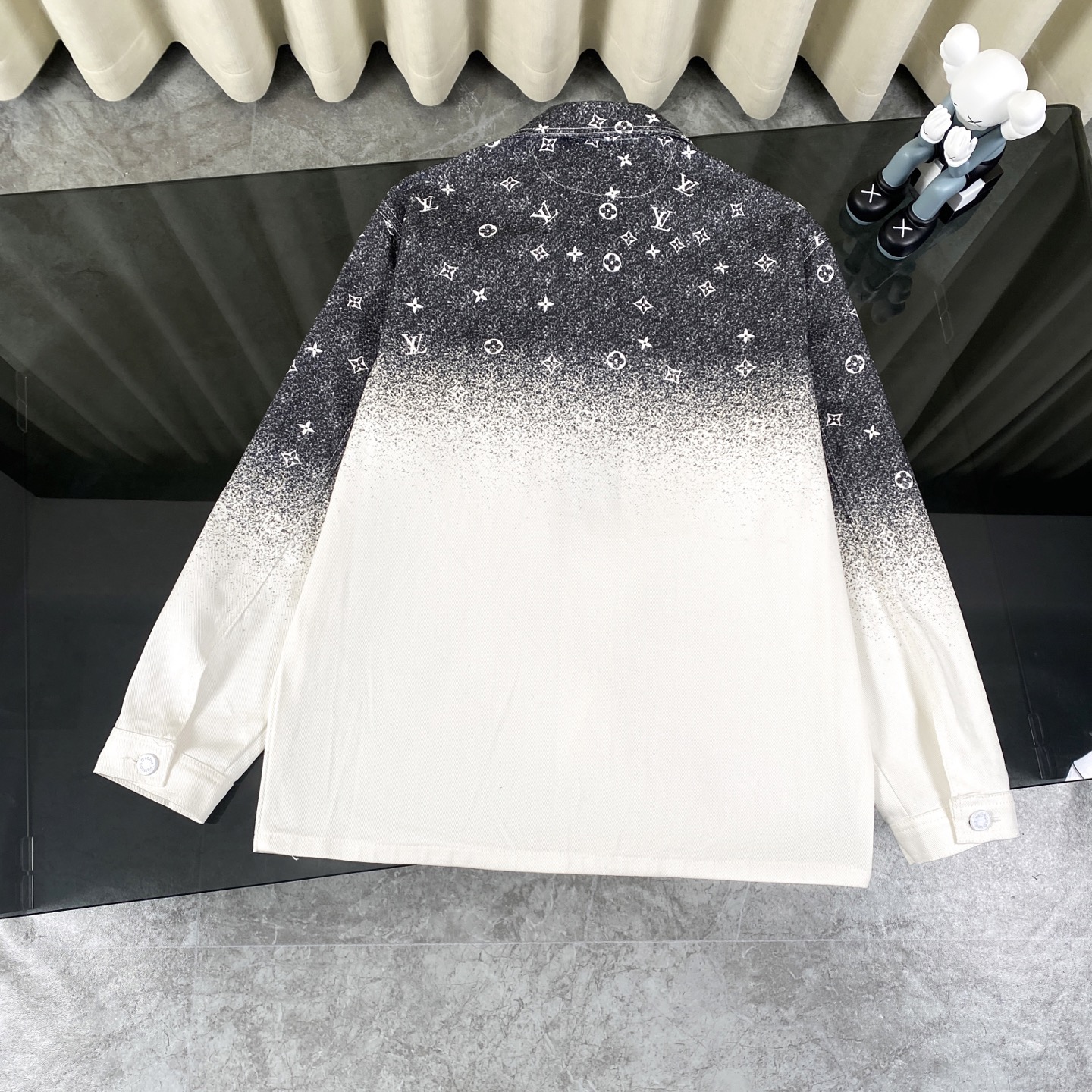 LV Jacket-050