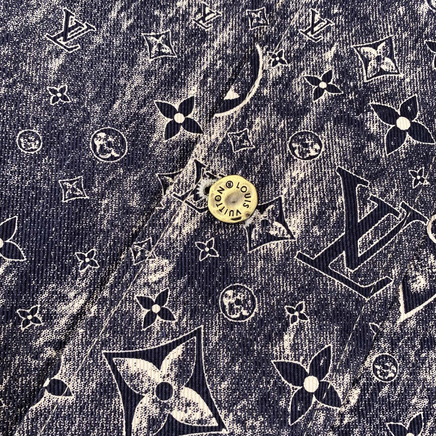 LV Jacket-053