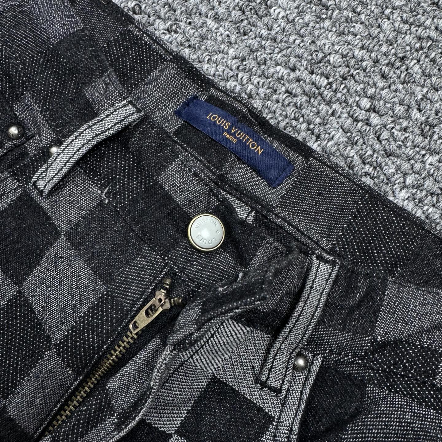 LV Jeans-013