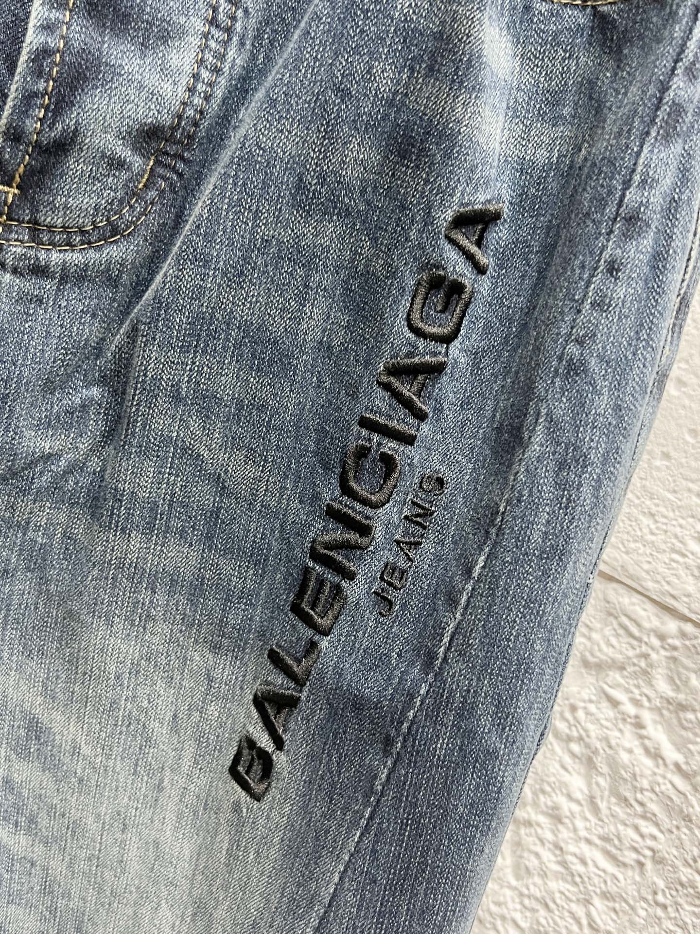 LV Jeans-020