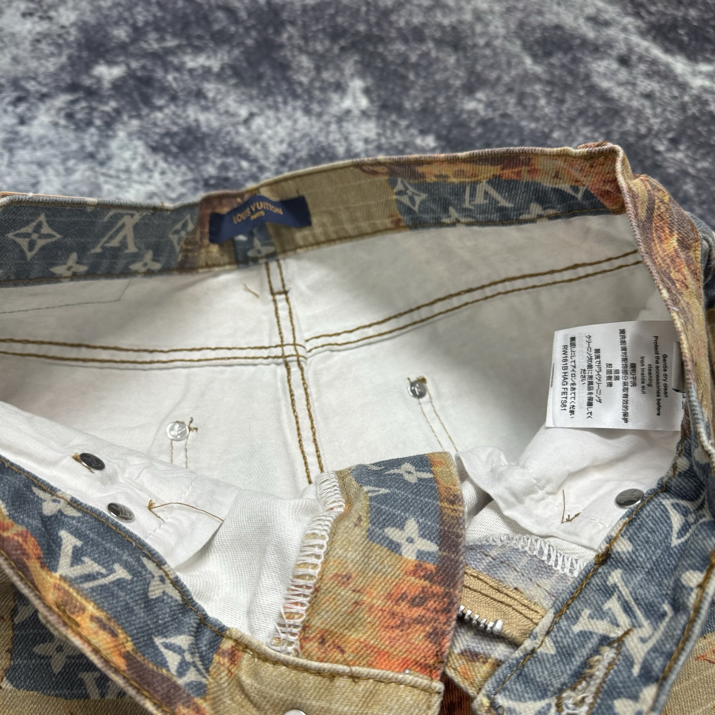 LV Jeans-037