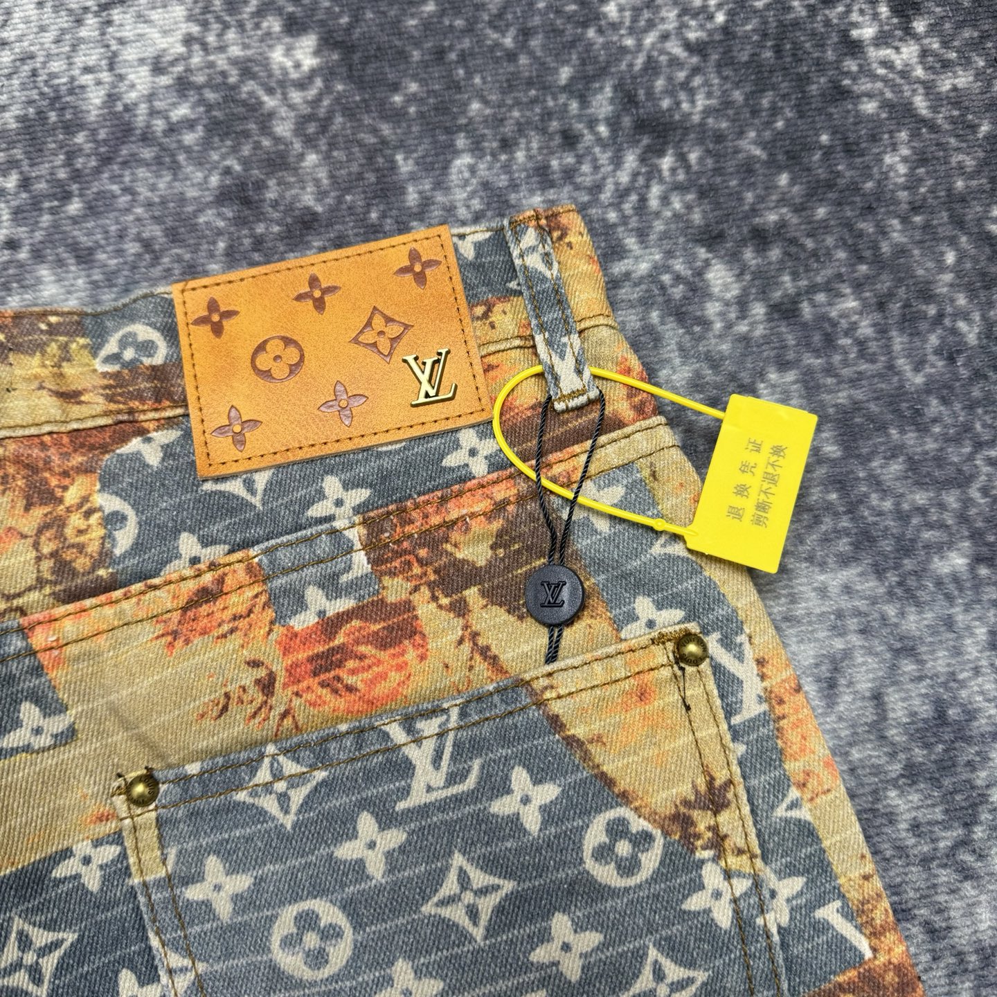 LV Jeans-037