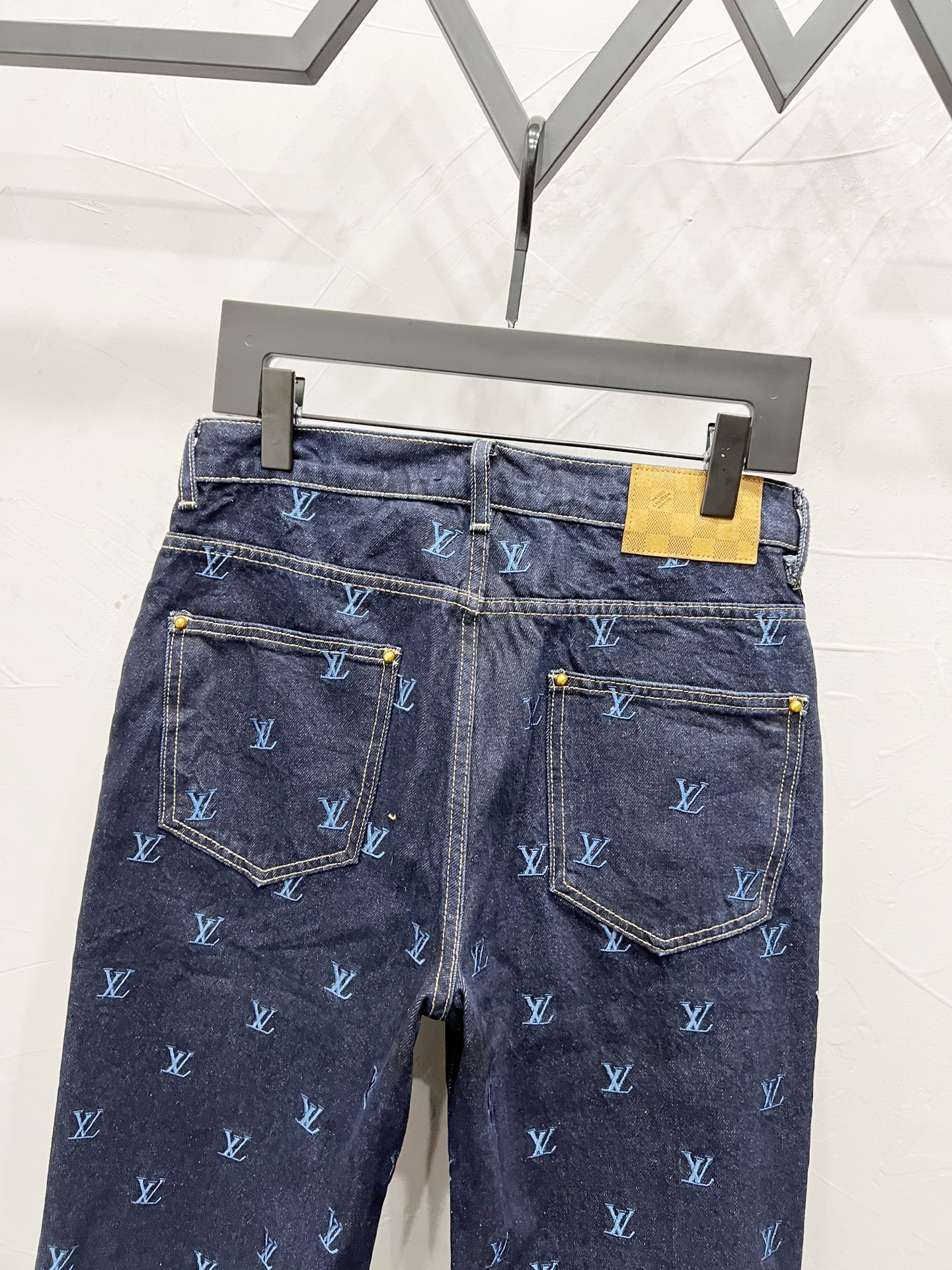 LV Jeans-040