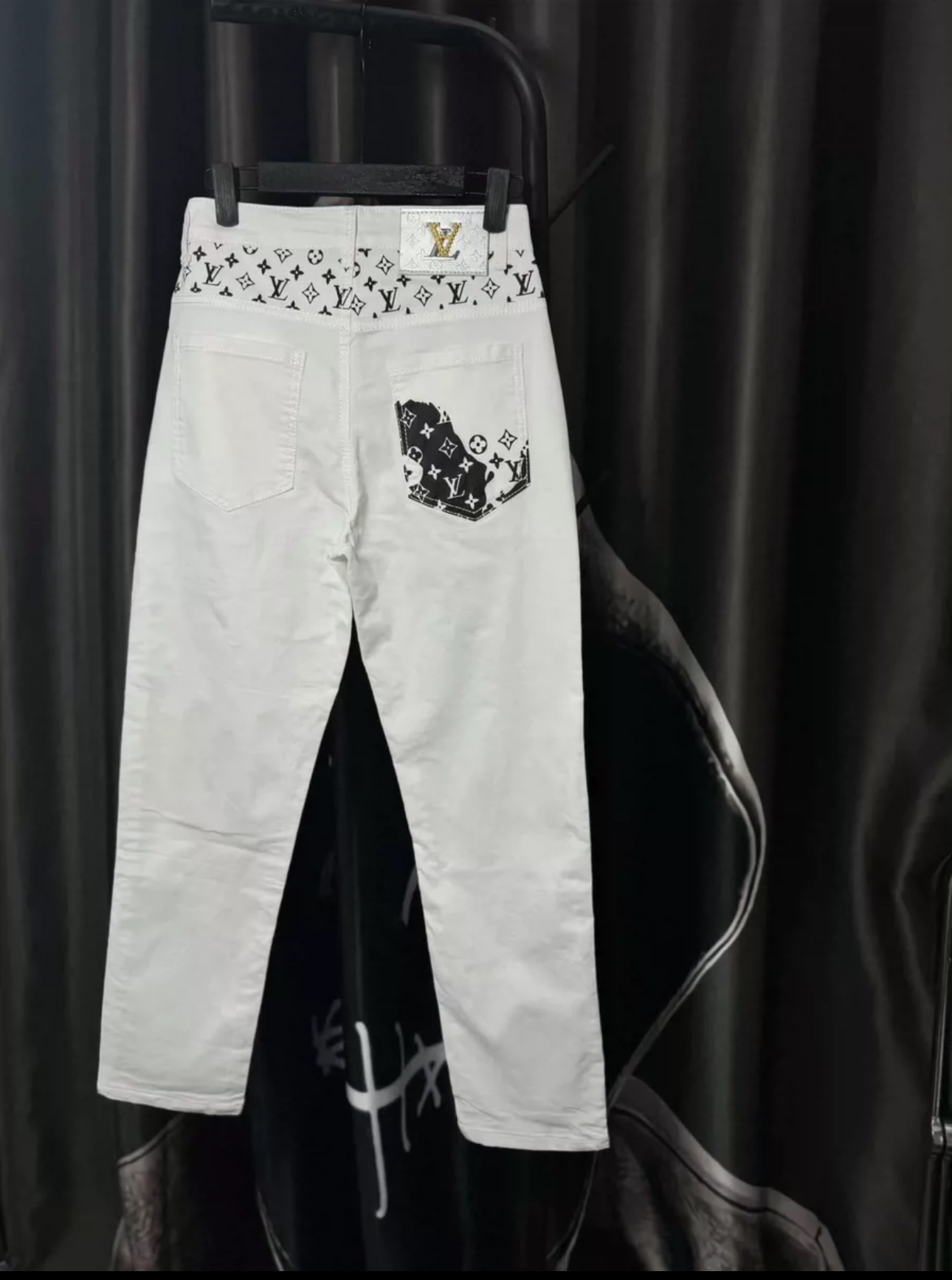 LV Jeans-048