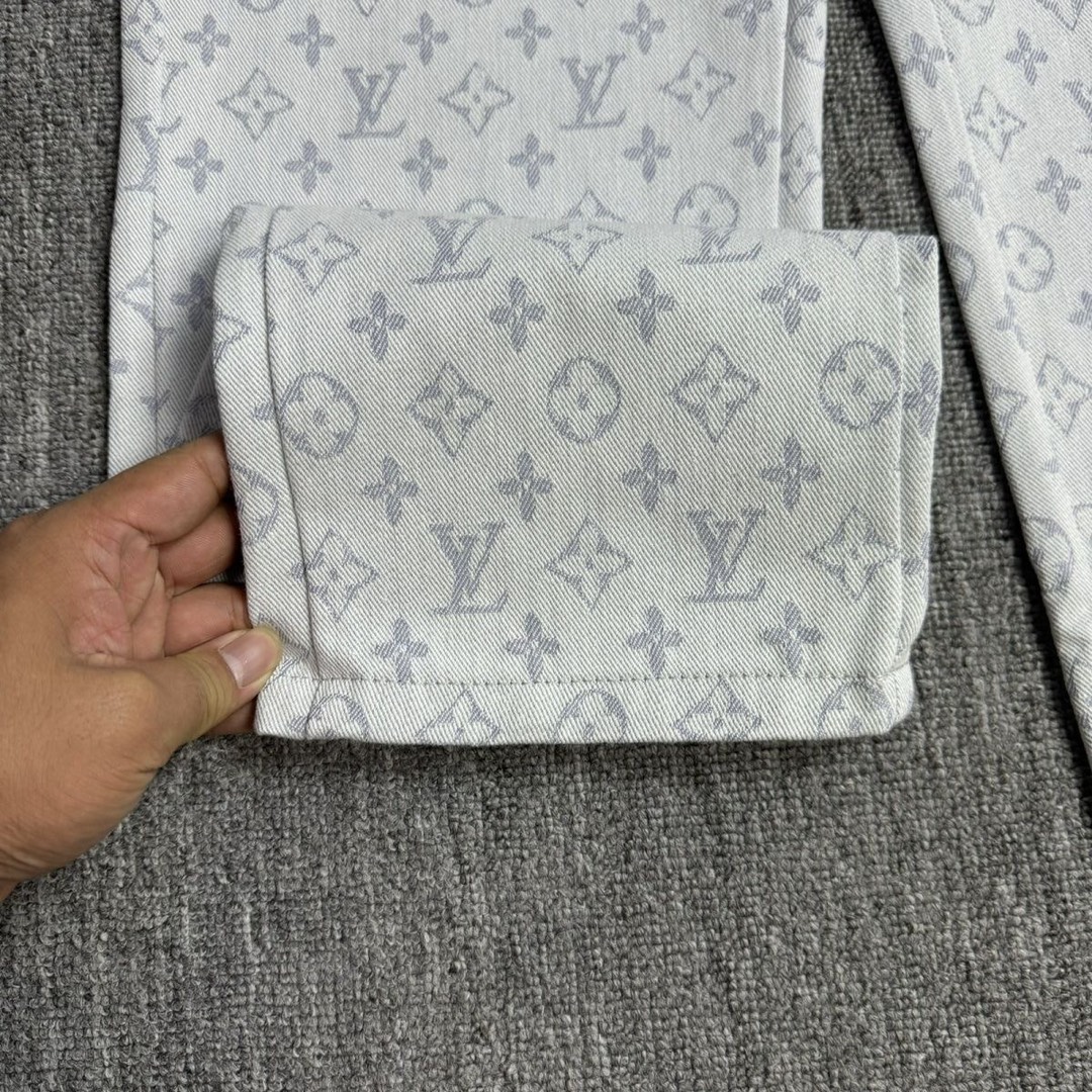 LV Jeans-055