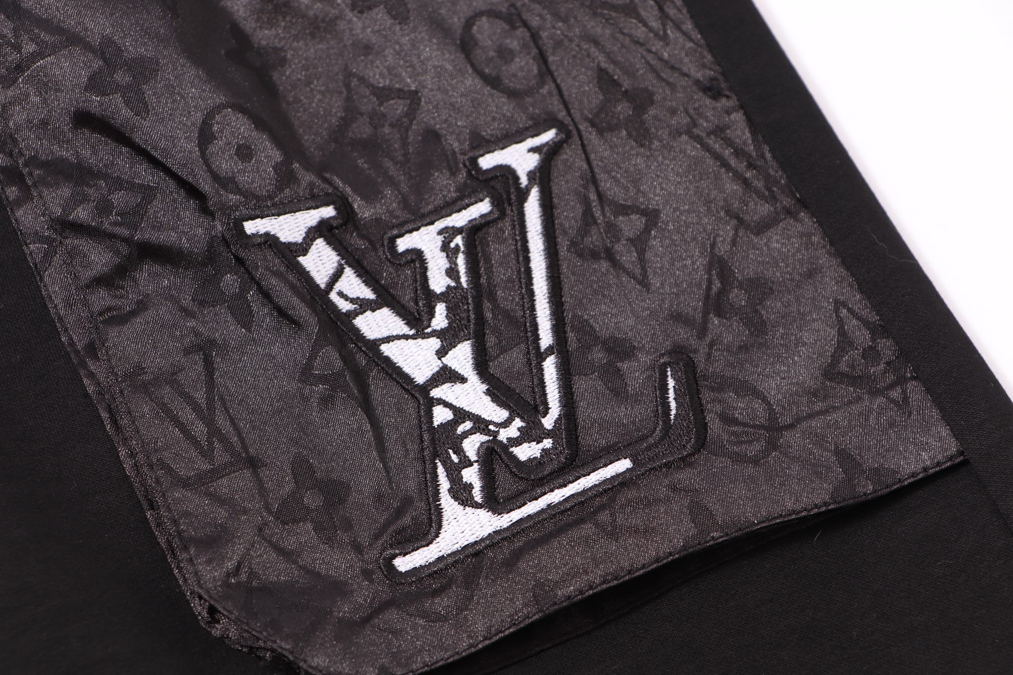 LV Pants-003