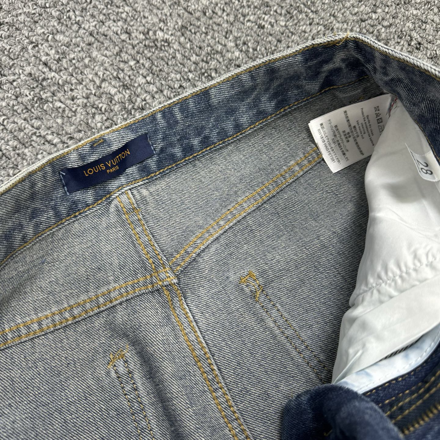LV Jeans-062