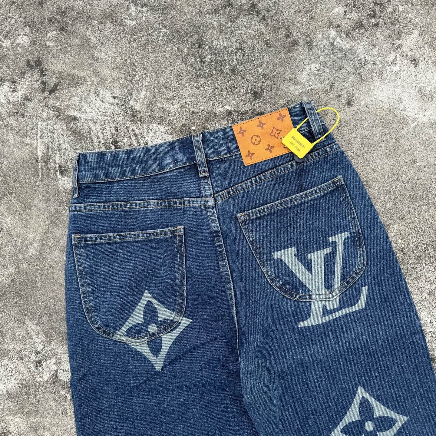 LV Jeans-065