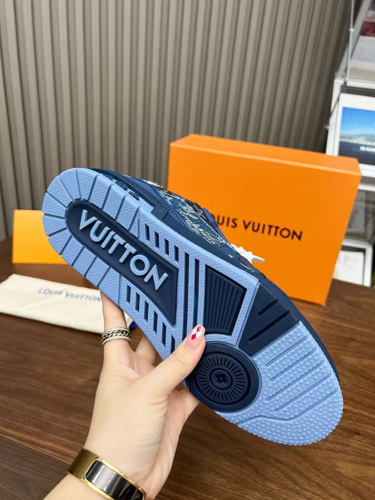 LV Shoes(AAA)-1248