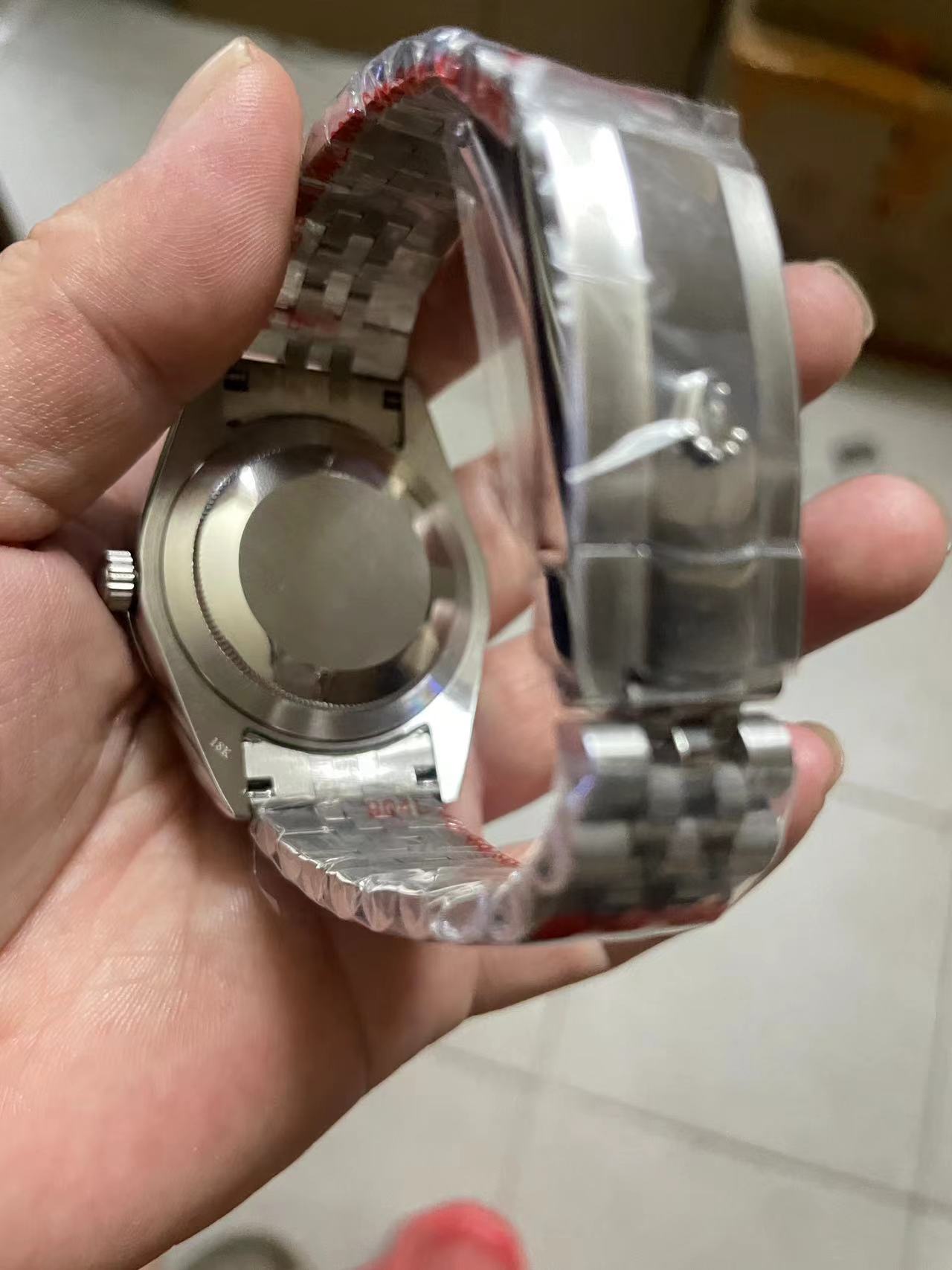 R*l*x watches-169