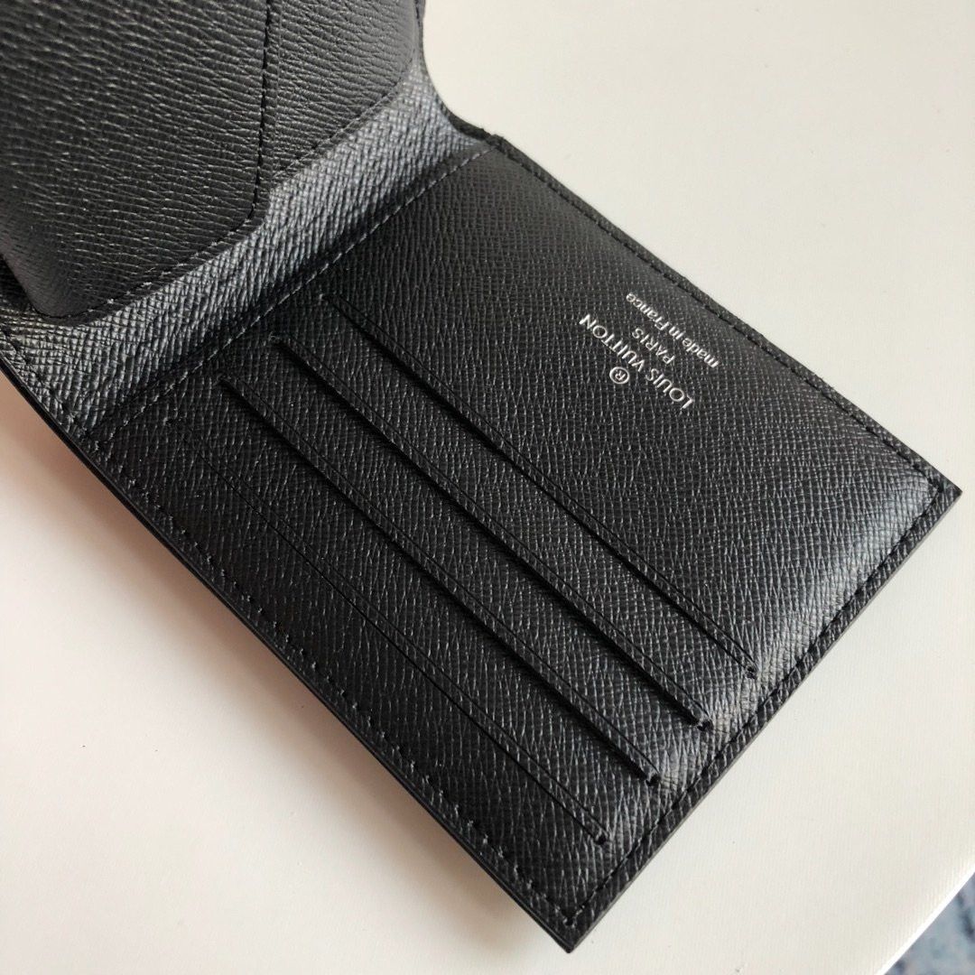 LV Wallets AAA(Men)-052