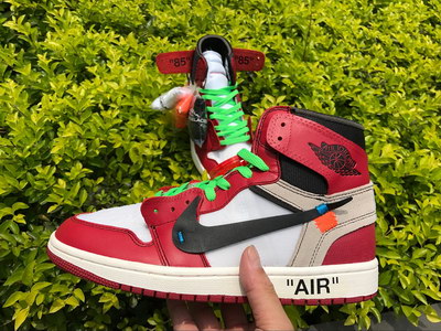 OFF-WHITE x Air Jordan 1