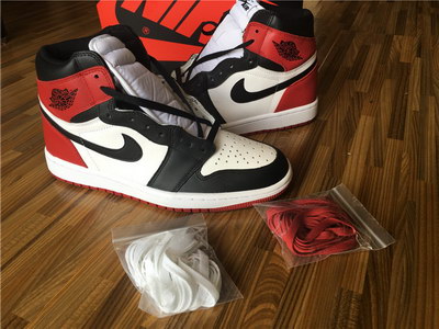 Air jordan I Retro Black Toe
