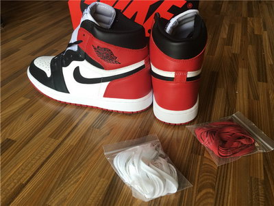 Air jordan I Retro Black Toe