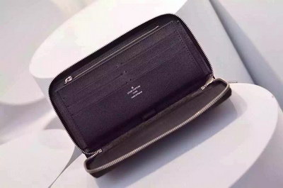 LV Wallets AAA(Men)-008