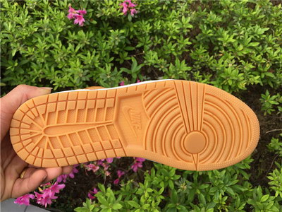 Air Jordan 1 OG “Wheat”