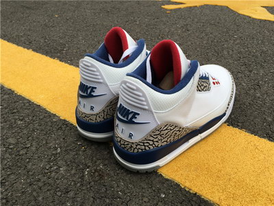 Air Jordan 3 OG True Blue