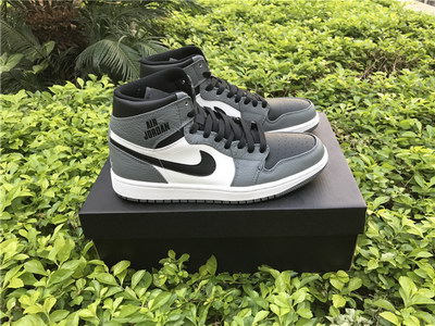 Air Jordan 1 Retro Grey