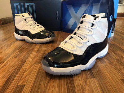 Air Jordan 11 “Midnight Navy”