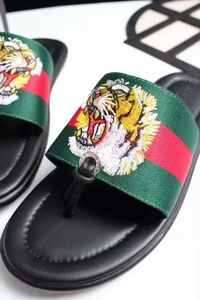 G*u*i slippers(aaa)-180